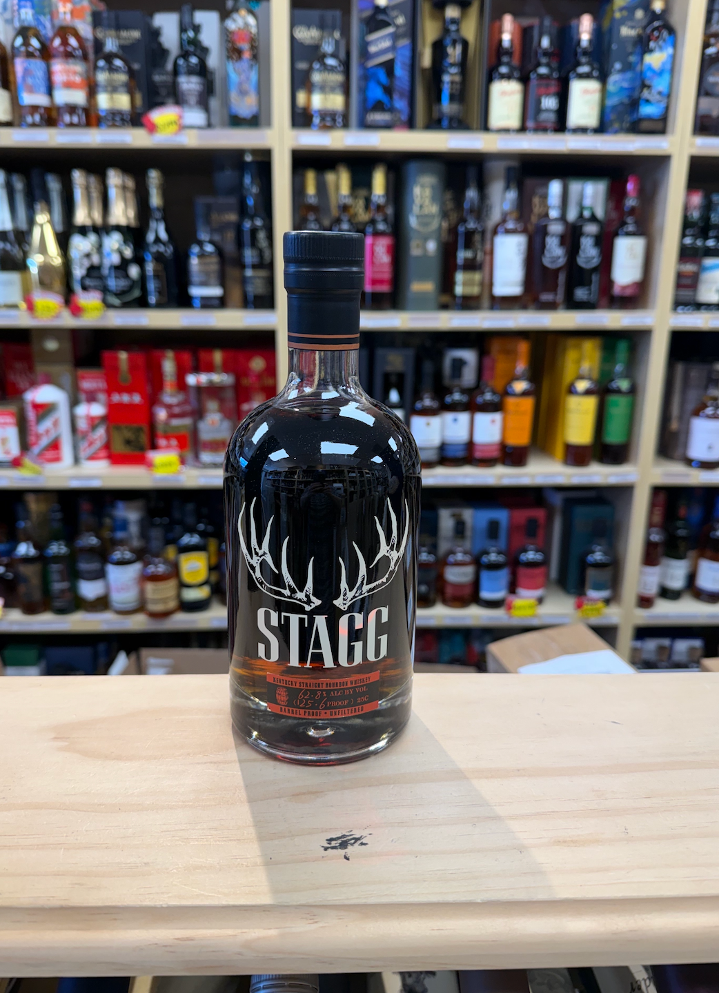Stagg Jr Barrel Proof Kentucky Straight Bourbon Batch 25C | Feng